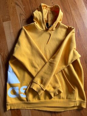 adidas Yellow Men's Crewneck Hoodie Sweatshirt
